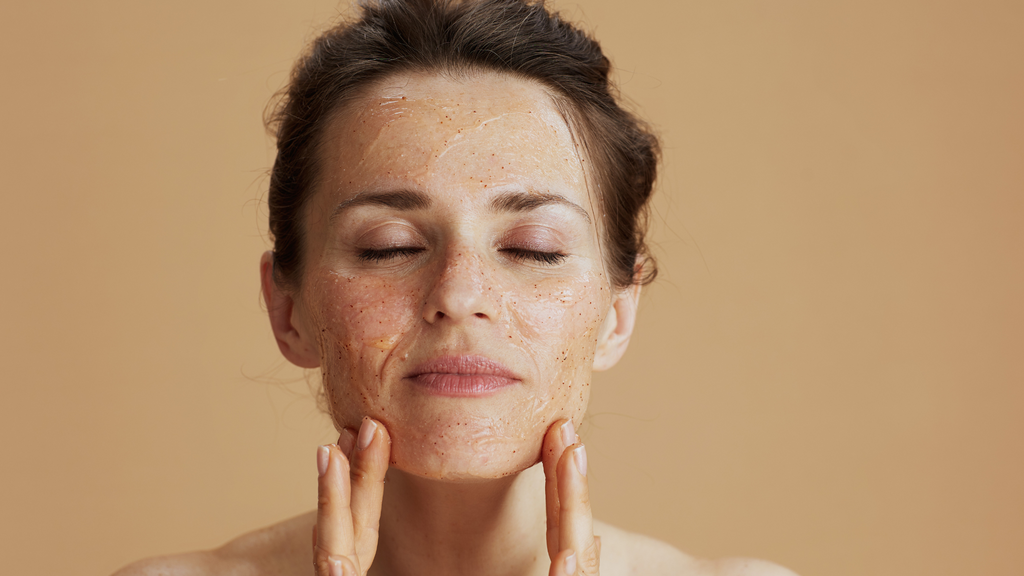 Recognizing the Signs of Dehydrated Skin on the Face: A Comprehensive Guide